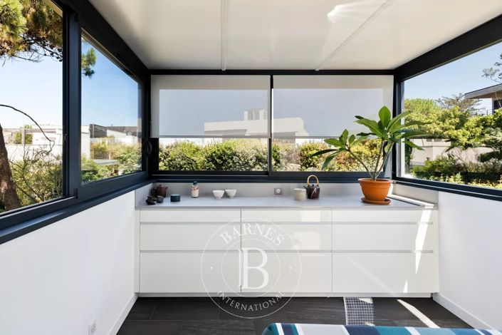 Image No.7-4 Bed House for sale