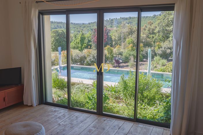 Image No.10-3 Bed House for sale