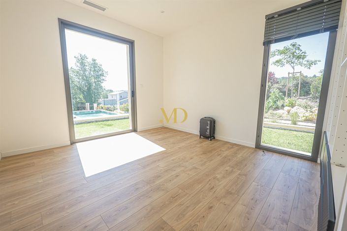 Image No.22-3 Bed House for sale