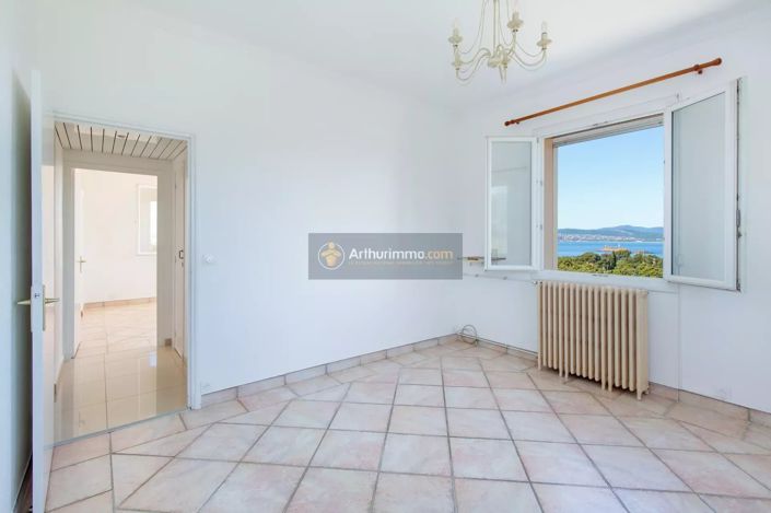 Image No.15-3 Bed Apartment for sale