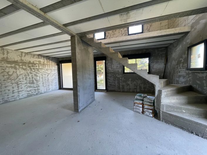 Image No.4-House for sale