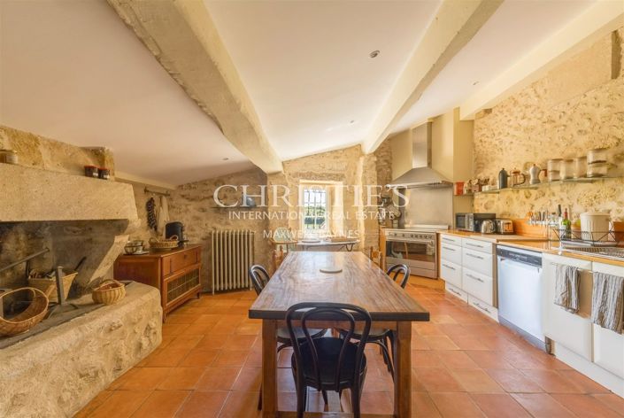 Image No.11-5 Bed House for sale