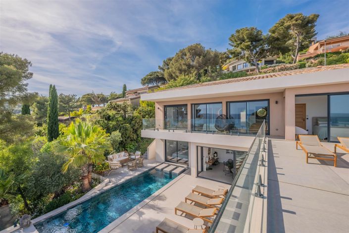 Image No.5-5 Bed House for sale