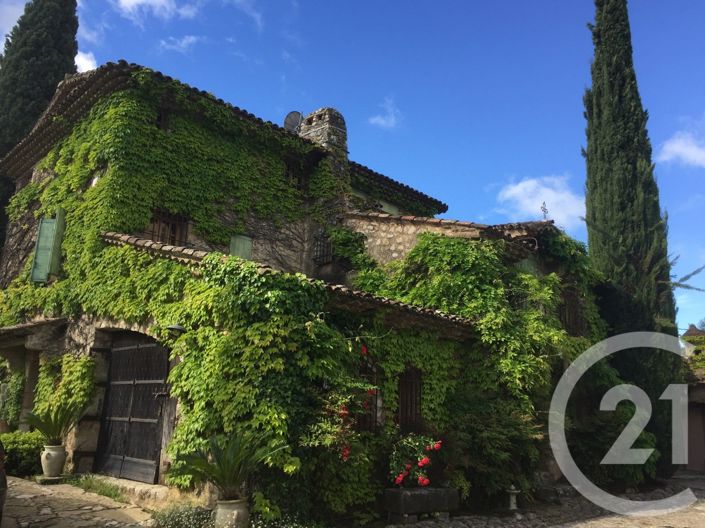 Image No.9-6 Bed House for sale