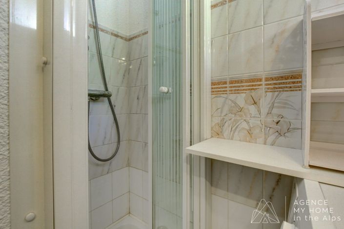 Image No.10-1 Bed Apartment for sale