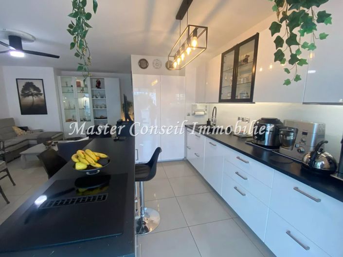 Image No.5-Apartment for sale