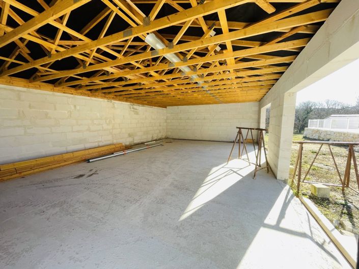 Image No.15-3 Bed House for sale