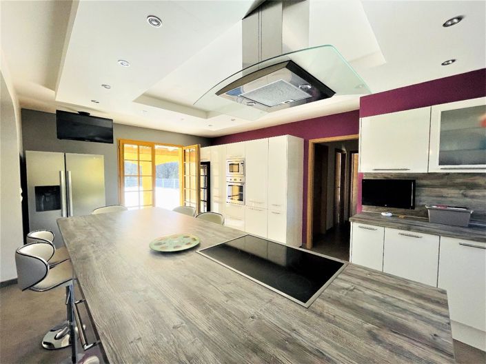 Image No.3-3 Bed House for sale
