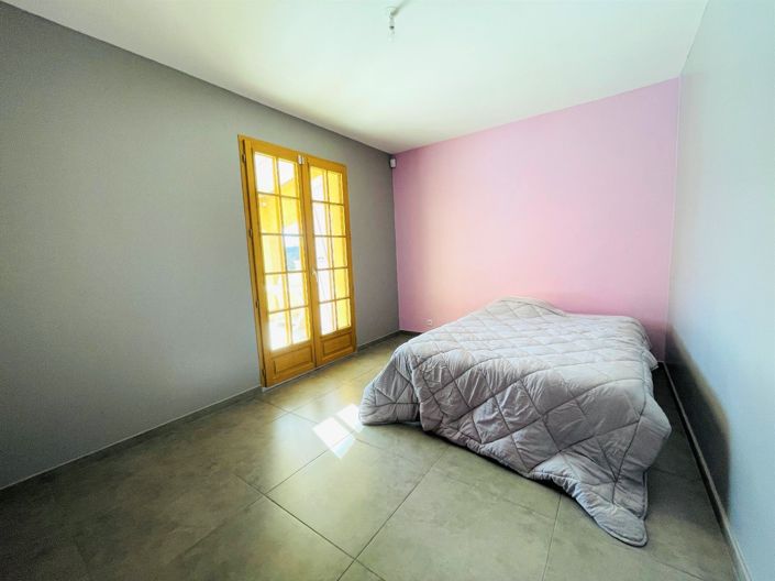 Image No.7-3 Bed House for sale