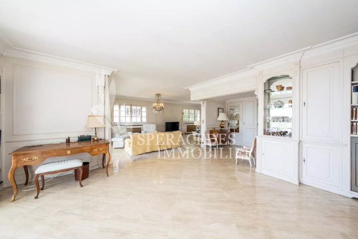 Image No.12-6 Bed House for sale