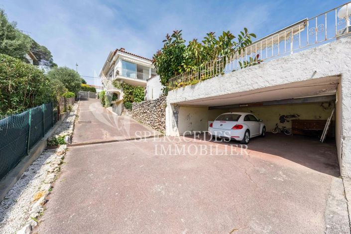 Image No.22-6 Bed House for sale
