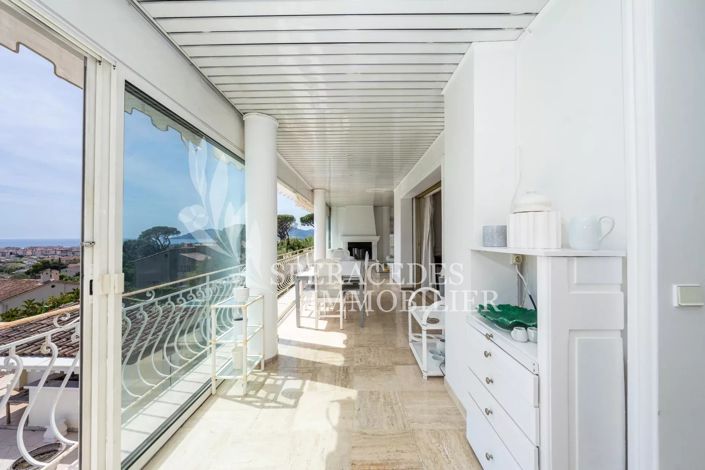 Image No.6-6 Bed House for sale
