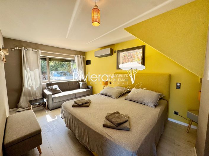 Image No.20-4 Bed House for sale