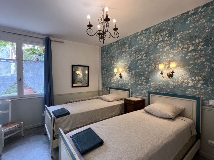 Image No.22-11 Bed House for sale