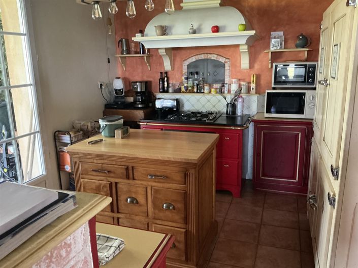Image No.10-7 Bed House for sale