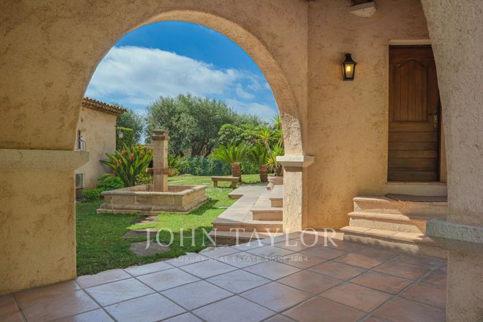 Image No.31-5 Bed House for sale
