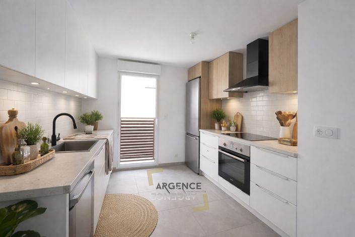 Image No.3-2 Bed Apartment for sale