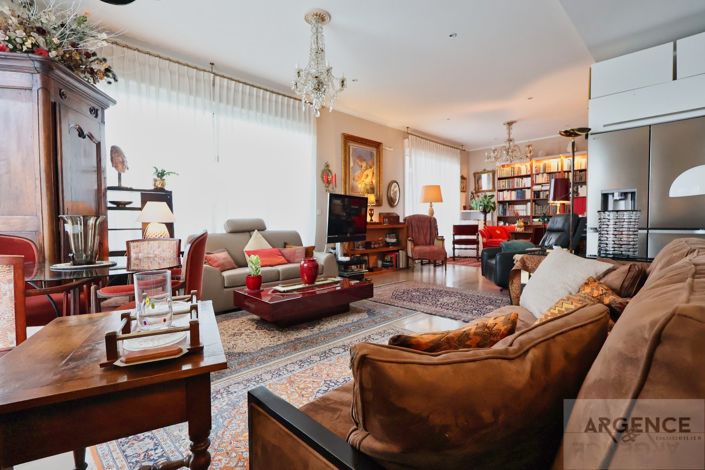 Image No.5-2 Bed Apartment for sale