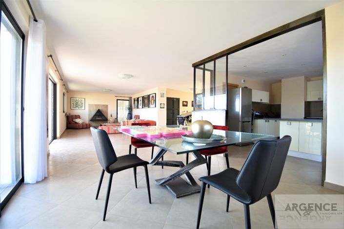 Image No.2-3 Bed Apartment for sale