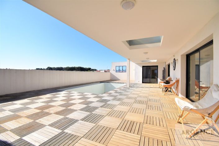 Image No.8-3 Bed Apartment for sale