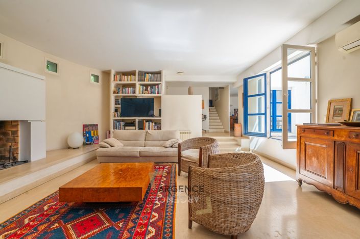Image No.3-4 Bed House for sale