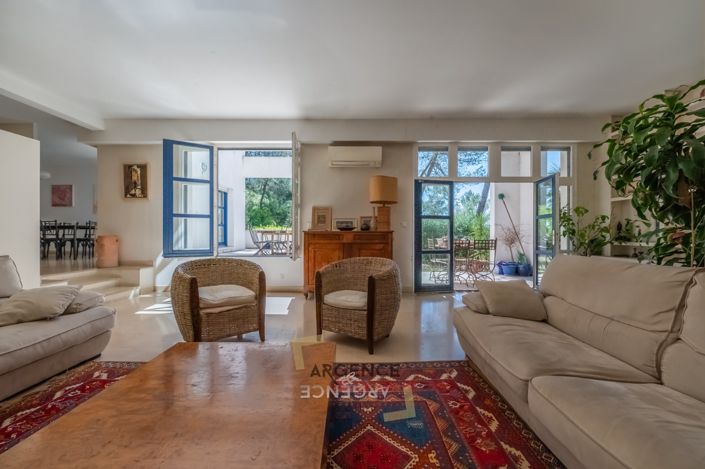 Image No.4-4 Bed House for sale