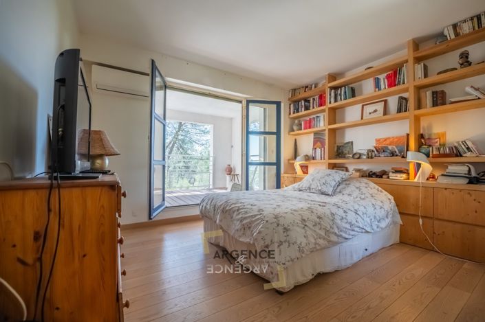 Image No.7-4 Bed House for sale
