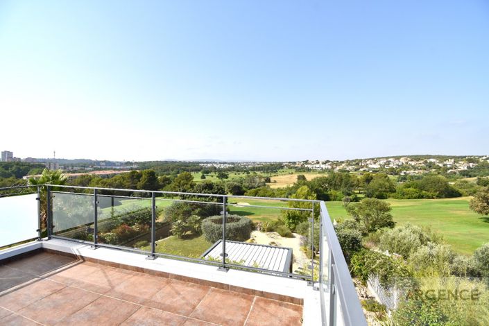 Image No.14-4 Bed Property for sale
