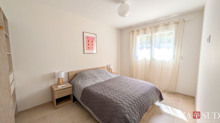 Image No.8-3 Bed House for sale