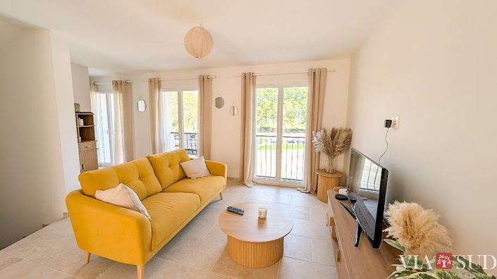 Image No.9-3 Bed House for sale
