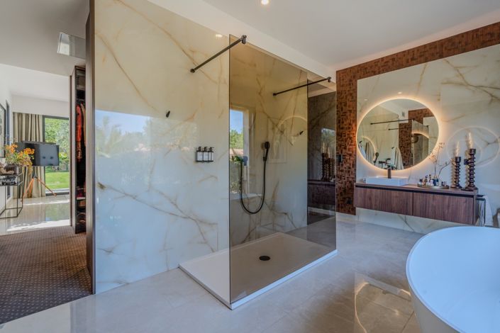 Image No.19-4 Bed House for sale