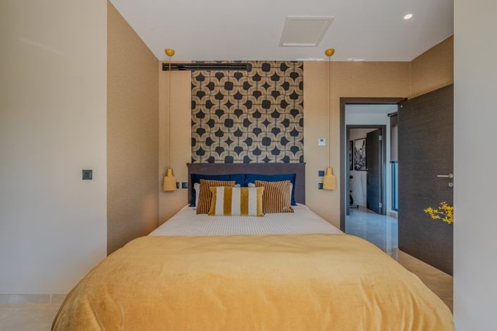 Image No.27-4 Bed House for sale