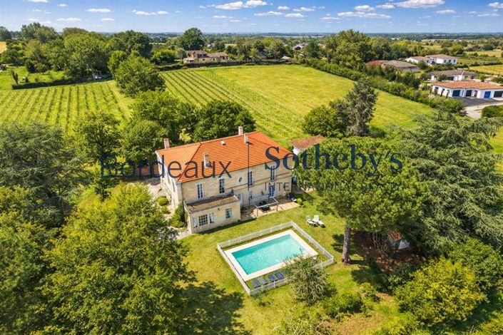 Image No.3-7 Bed Property for sale