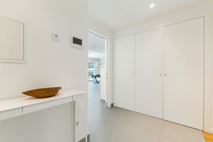 Image No.11-3 Bed Apartment for sale