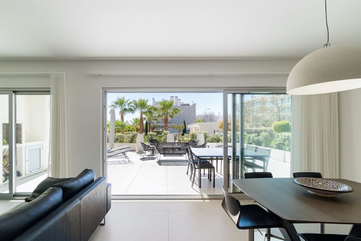 Image No.9-3 Bed Apartment for sale