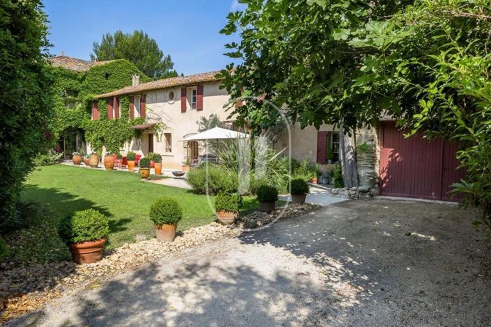 Image No.2-6 Bed House for sale