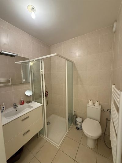 Image No.7-Appartement de 3 chambres à vendre à Cessy