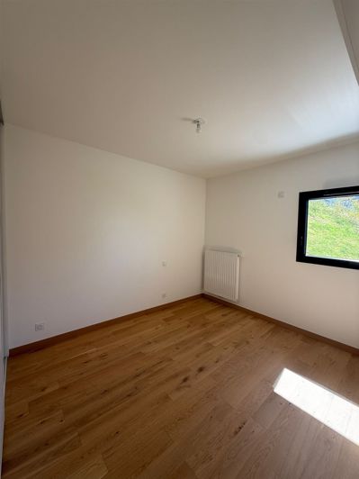Image No.11-3 Bed Apartment for sale