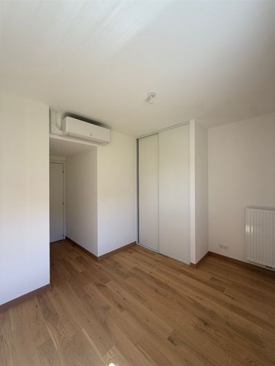 Image No.12-3 Bed Apartment for sale