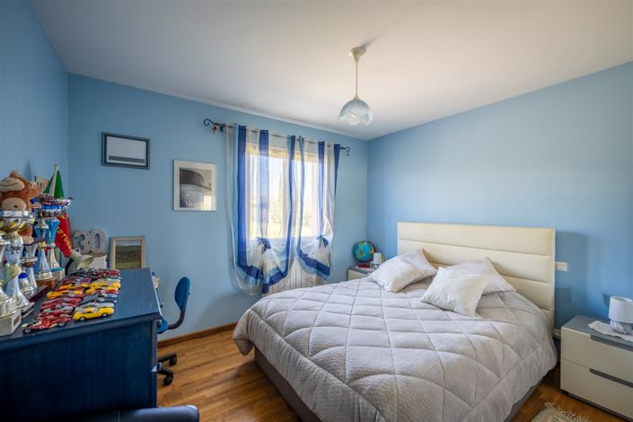 Image No.16-4 Bed House for sale