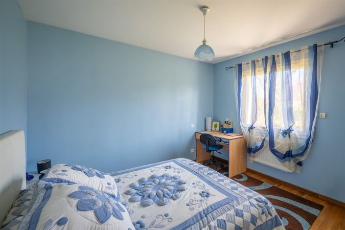 Image No.19-4 Bed House for sale