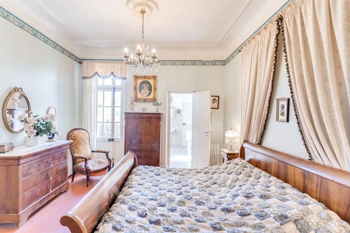 Image No.8-3 Bed House for sale