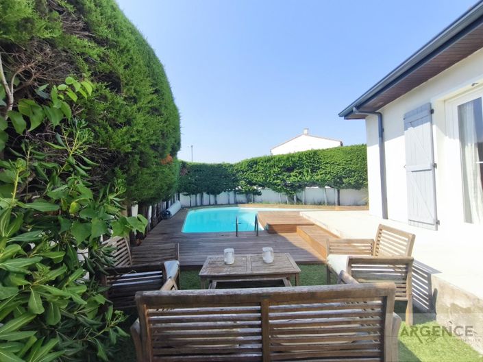 Image No.2-5 Bed Property for sale