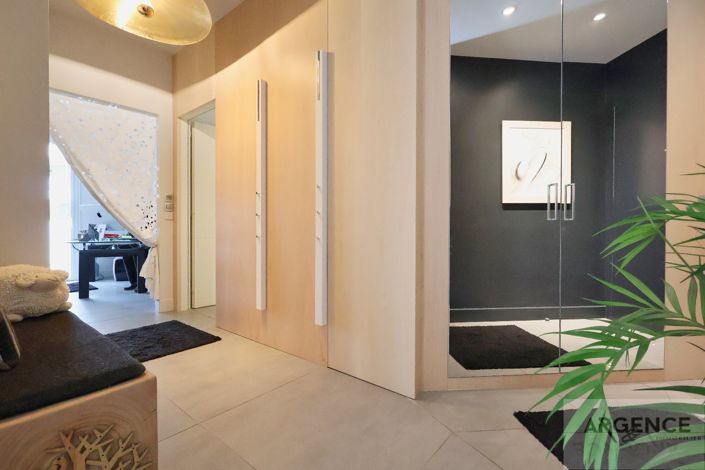 Image No.18-3 Bed Apartment for sale