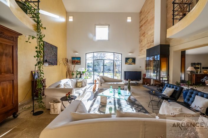 Image No.4-7 Bed House for sale