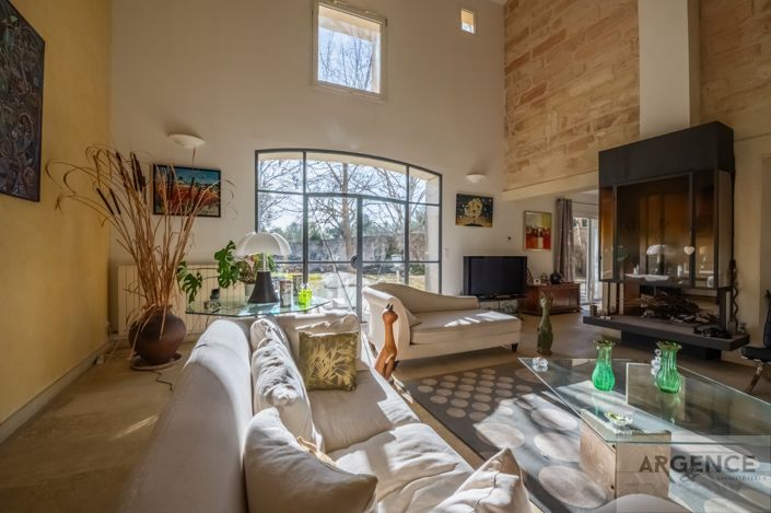 Image No.5-7 Bed House for sale