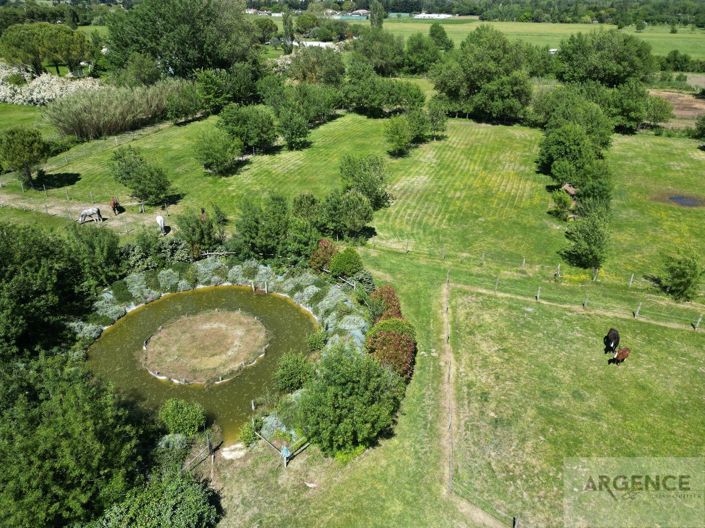 Image No.9-4 Bed Property for sale