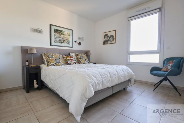 Image No.11-3 Bed Apartment for sale