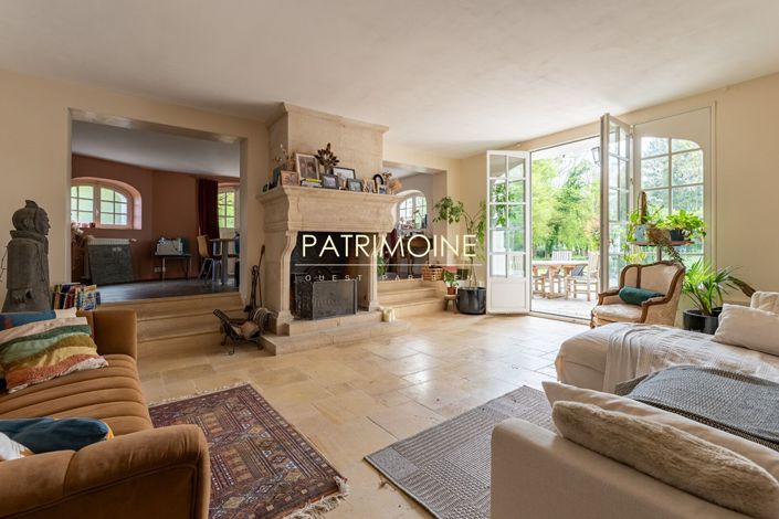 Image No.3-Propriété de 8 chambres à vendre à Courgent