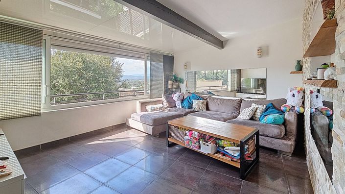 Image No.7-3 Bed House for sale